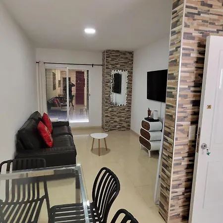 Silver House 96 Ideal Parejas Appartement *